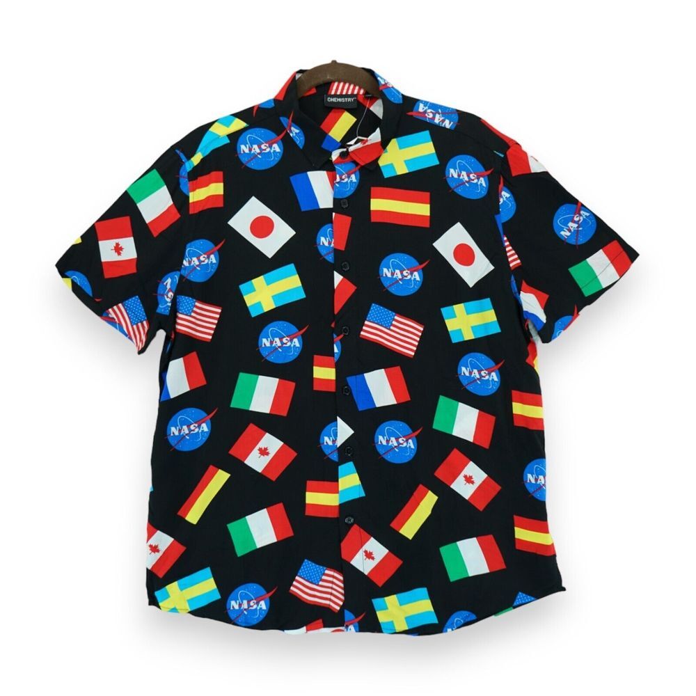 NWT Chemistry Mens M Black NASA World Flags‎ Colorful Camp Lightweight Shirt